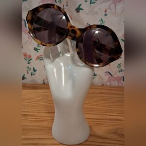Karen Walker #6 Round Tortoise Acetate Dark Tint UV Boho Casual Sunglass Glasses